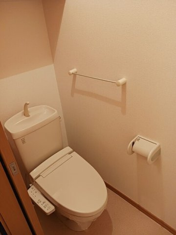 【トイレ】 | ブライト　メゾン | 落ち着いたトイレです