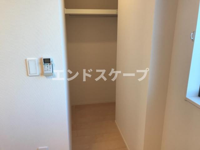 キャット・テールの収納|ウォークインクローゼット
高崎、前橋のお部屋探しはエンドスケープまで！お客様の理想お聞かせ下さい♪