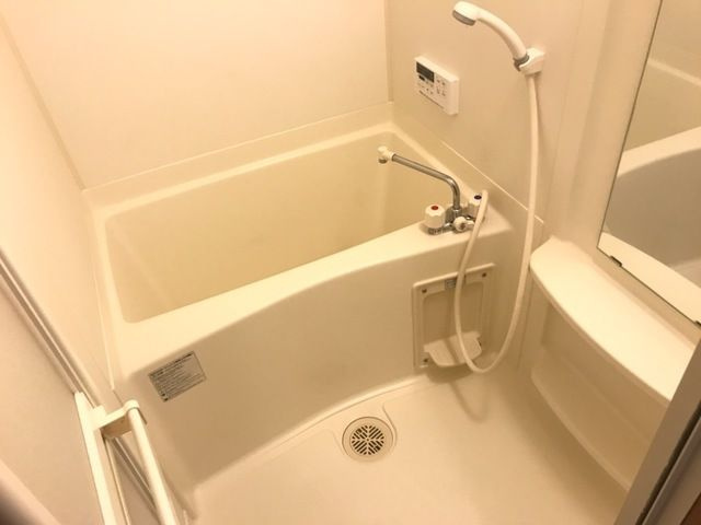 ラ　クローンの浴室