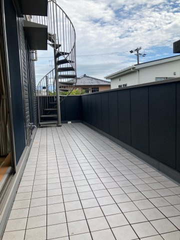 グレースフローラのバルコニー