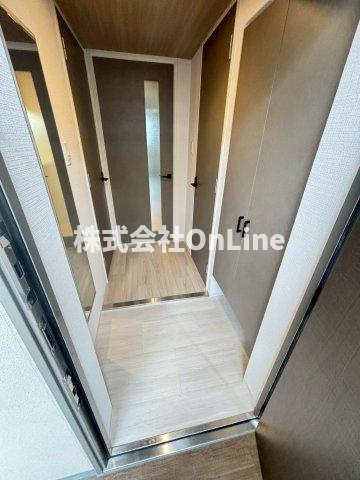 シャテーニュ上本町の玄関