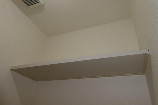 グランメゾン渡辺Ｂのトイレ|トイレ棚