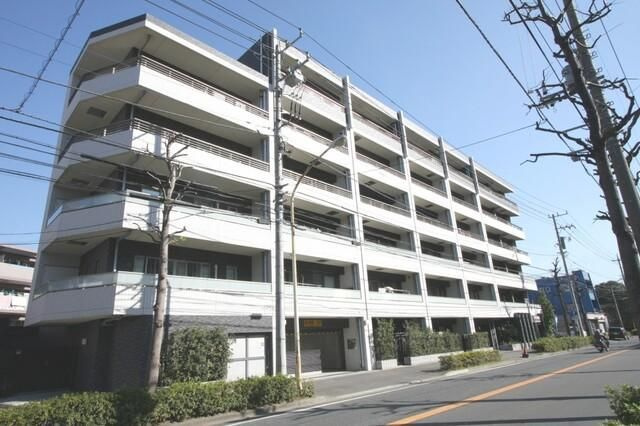 プレジール高津の外観