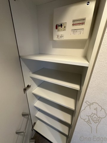 エスリードレジデンス ザ・グラン新大阪フラッツの玄関