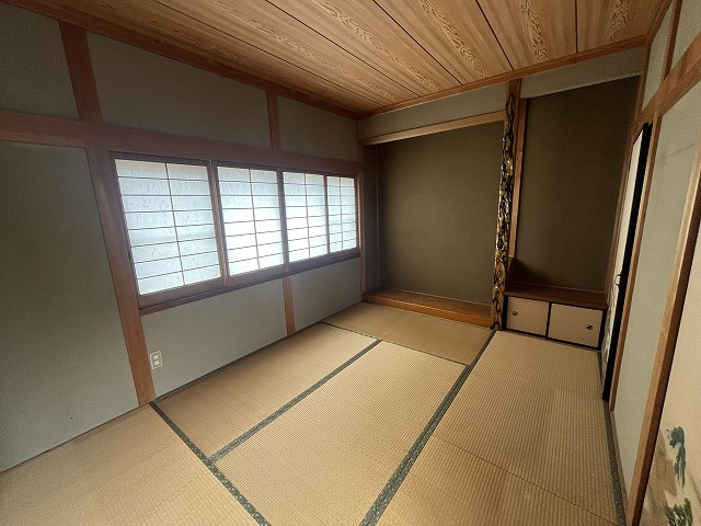 針木本町TN貸家の和室|落ち着いた雰囲気の和室付きです