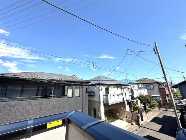 越谷市宮本町１９期１号棟ケイアイグレース　新築戸建の展望|遠くまで見渡せる開放的な眺望。周辺の静かな街並みを上から一望できます。