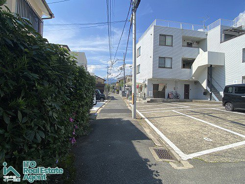 等持院西町　新築戸建の前面道路含む現地写真