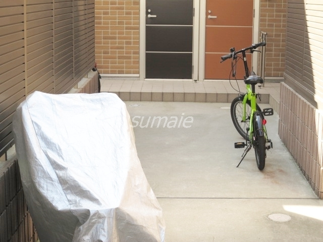 サニーフラットのその他共用部分|自転車は、こちらに置かれてす☆