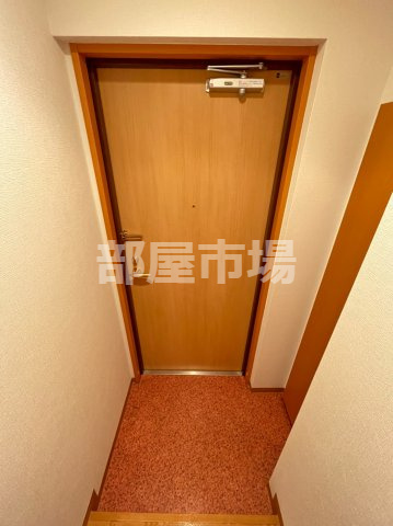 マーサ・プレアマールKの玄関