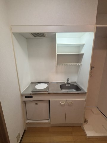 スタジオ・ニュートラッドのキッチン