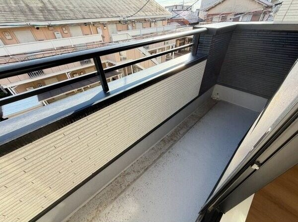 千種区丸山町三丁目戸建のバルコニー