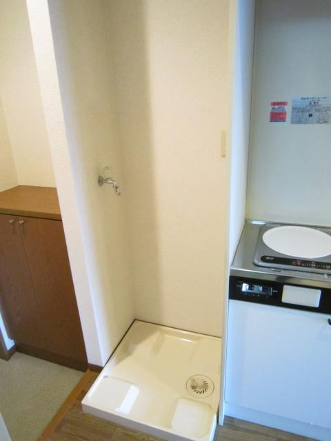 リバーサイドハイツ湘南の内装|洗濯機置き場