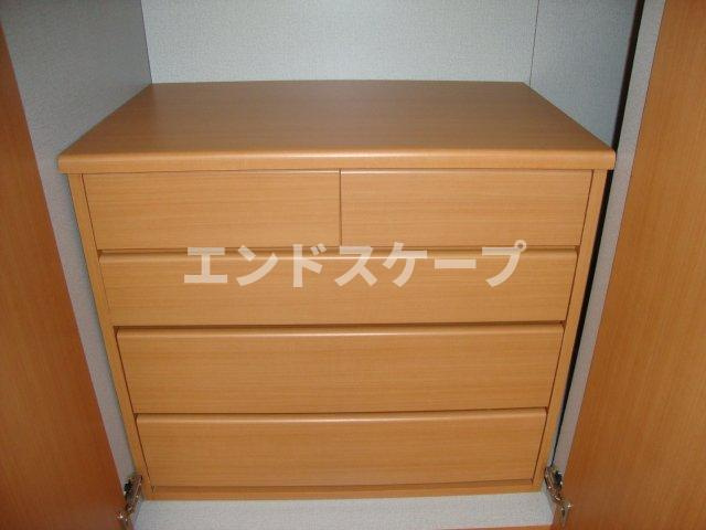 サンクリスタルの収納|チェスト
高崎、前橋のお部屋探しはエンドスケープまで！お客様の理想お聞かせ下さい♪