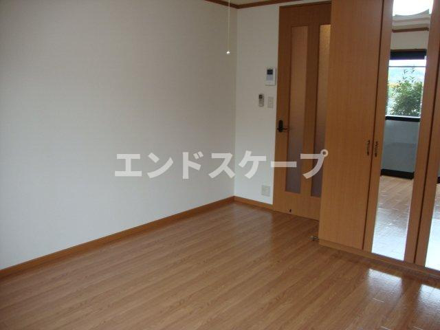サンクリスタルの居間・リビング|洋室
高崎、前橋のお部屋探しはエンドスケープまで！お客様の理想お聞かせ下さい♪