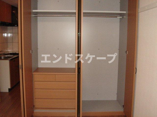 サンクリスタルの収納|クローゼット
高崎、前橋のお部屋探しはエンドスケープまで！お客様の理想お聞かせ下さい♪