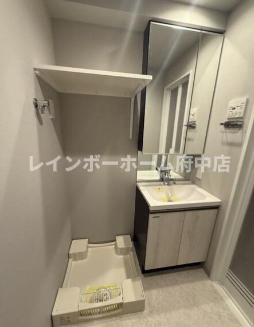 エステムコート東京八王子の独立洗面台
