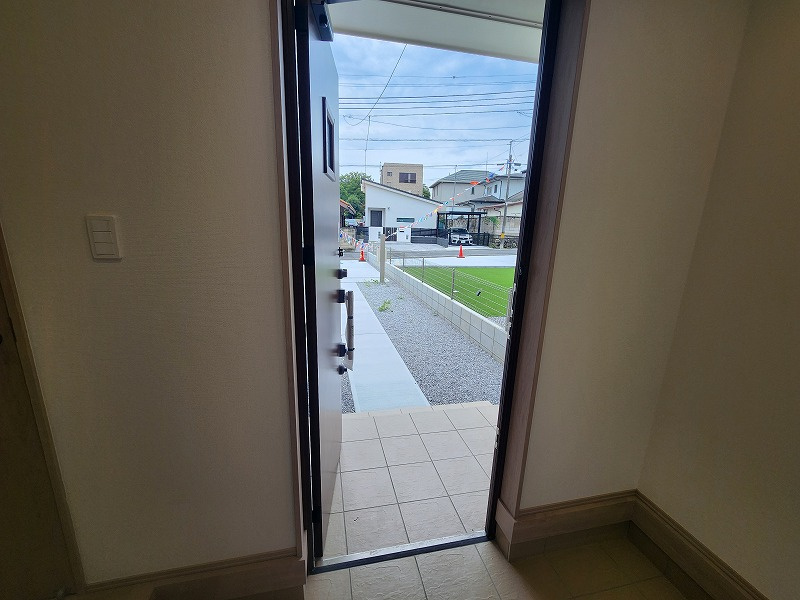 ハートフルタウン 高崎市片岡町2丁目新築の玄関