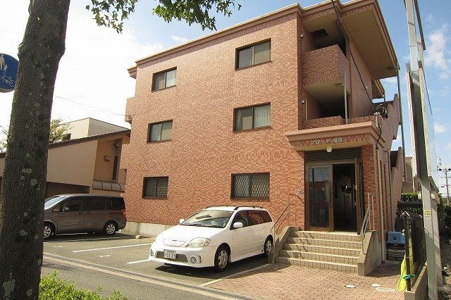 ブローテ曳馬の外観