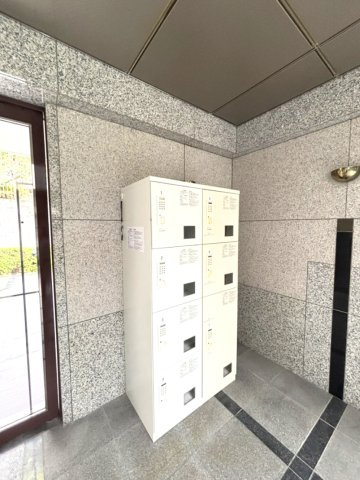 モンテベルデ甲陽園のその他|宅配BOXです