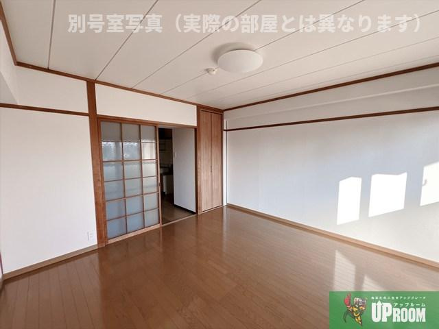 平安ビルの内装