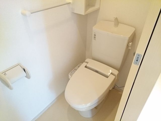 ヴィラノール加島Ⅱのトイレ|落ち着いたトイレです
