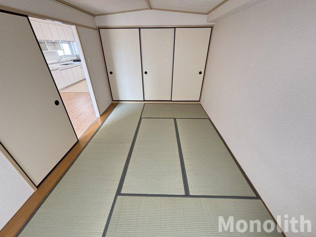 光明池駅前３号棟の和室