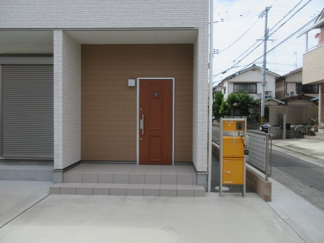 ロタス東藤江のエントランス
