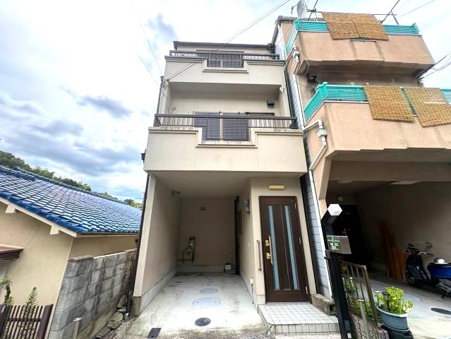 富田林市大字伏見堂の一戸建ての外観