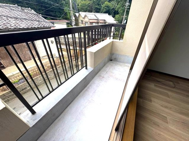 富田林市大字伏見堂の一戸建てのバルコニー