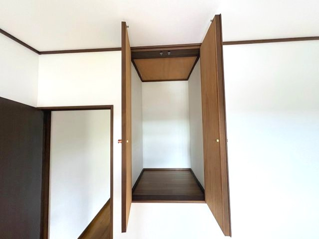 富田林市大字伏見堂の一戸建ての収納
