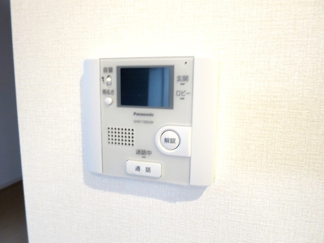Ｅ．Ｉ．レジデンスＢのセキュリティ|ＴＶ付きインターホン完備で安心です(*^^)v