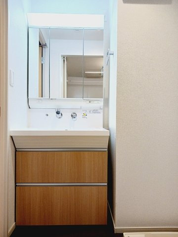 フィオーレ　カンパネラの独立洗面台