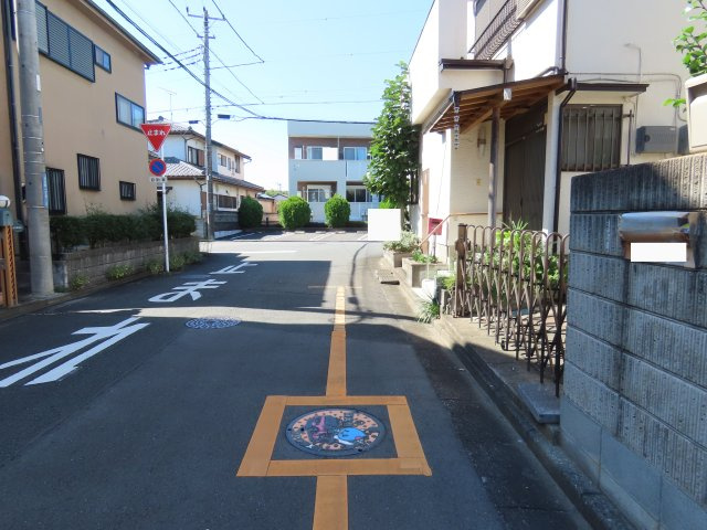 鶴ヶ島市脚折町売地の前面道路含む現地写真