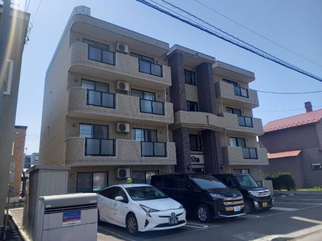 札幌市西区八軒二条東１丁目の賃貸マンション