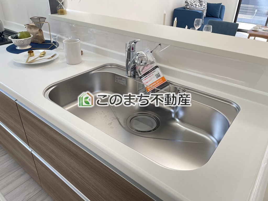 リガーレ宇都宮市細谷町3期のキッチン|同社施工物件の写真です。※建具やフローリング、その他仕様が違う場合がございます。