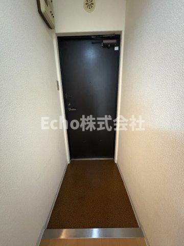 ノバカネイチ本町御堂の玄関