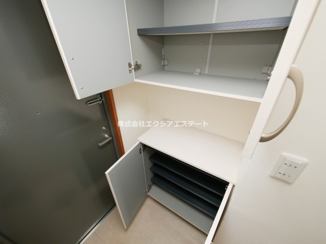 南海ハイライズフラット天下茶屋の収納