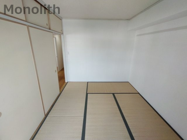 泉北城山台２丁14号棟の和室