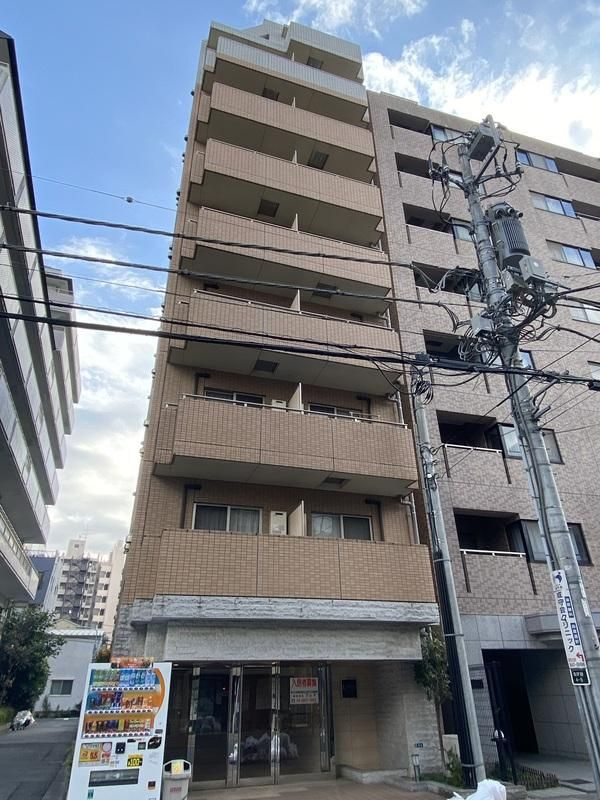 レフィーズ上野の外観
