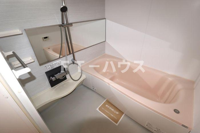 ロイヤルコート　Dの浴室
