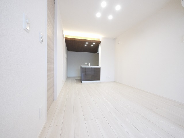 RETOLIA川原城町の居間・リビング