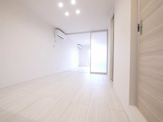 RETOLIA川原城町の居間・リビング