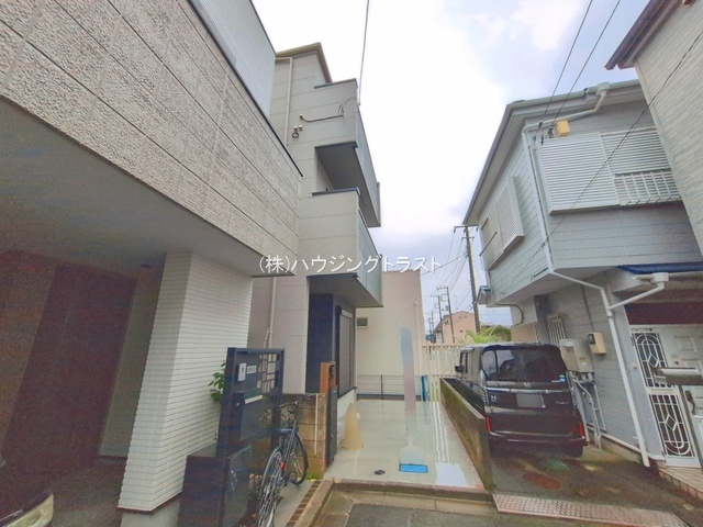 【仲介手数料無料】所沢市美原町3丁目　新築戸建　全1棟　の前面道路含む現地写真