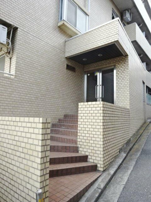 【エントランス】 | Ｌｉｚ三ッ沢