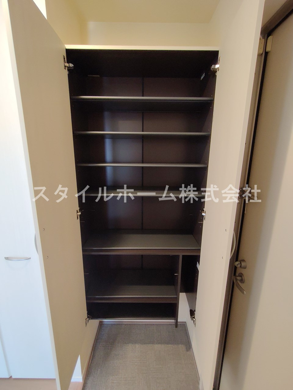 オッツ三蔵子　Aの収納