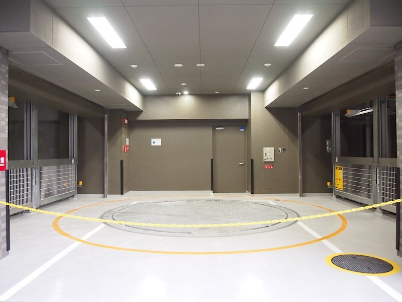 ルーブル板橋区役所前の駐車場