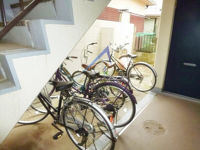 クリスタルレジデンスのその他共用部分|駐輪場です。