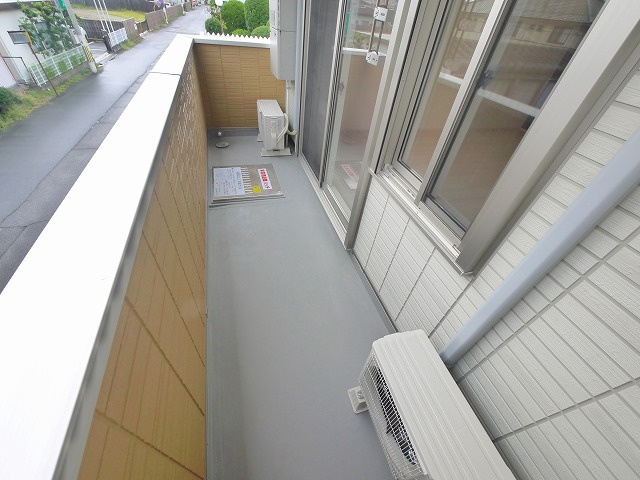 RETOLIA川原城町のバルコニー