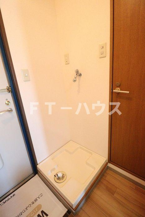 和田ビルの寝室