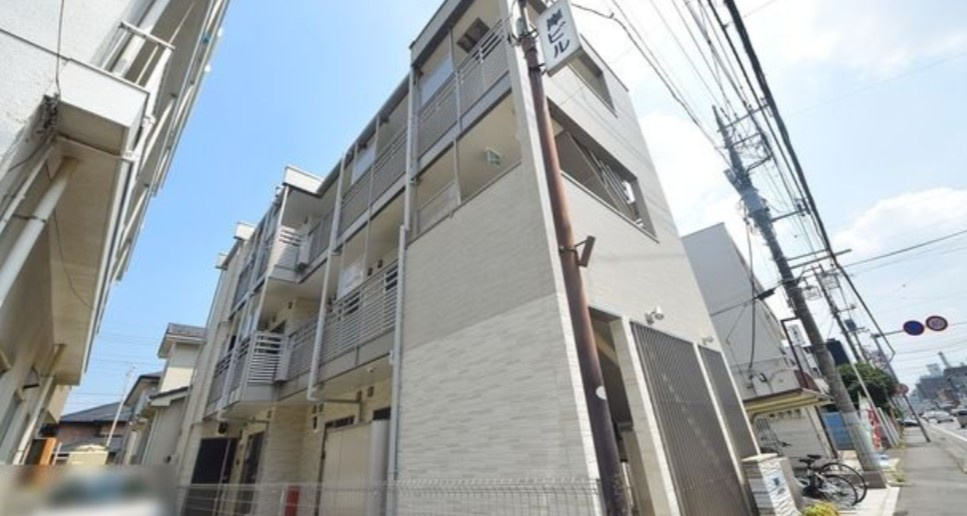 クレイノグラマットの外観
